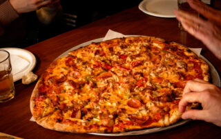 Pizzas con carnes exóticas - Carnes Carrasquilla