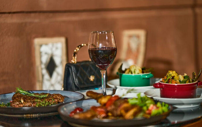 Carnes exóticas con vinos españoles: un gran maridaje - Carnes Carrasquilla